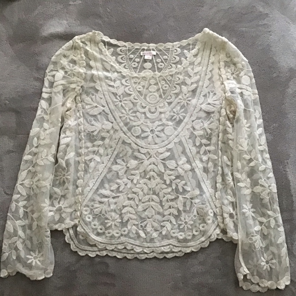 Lace long sleeve top